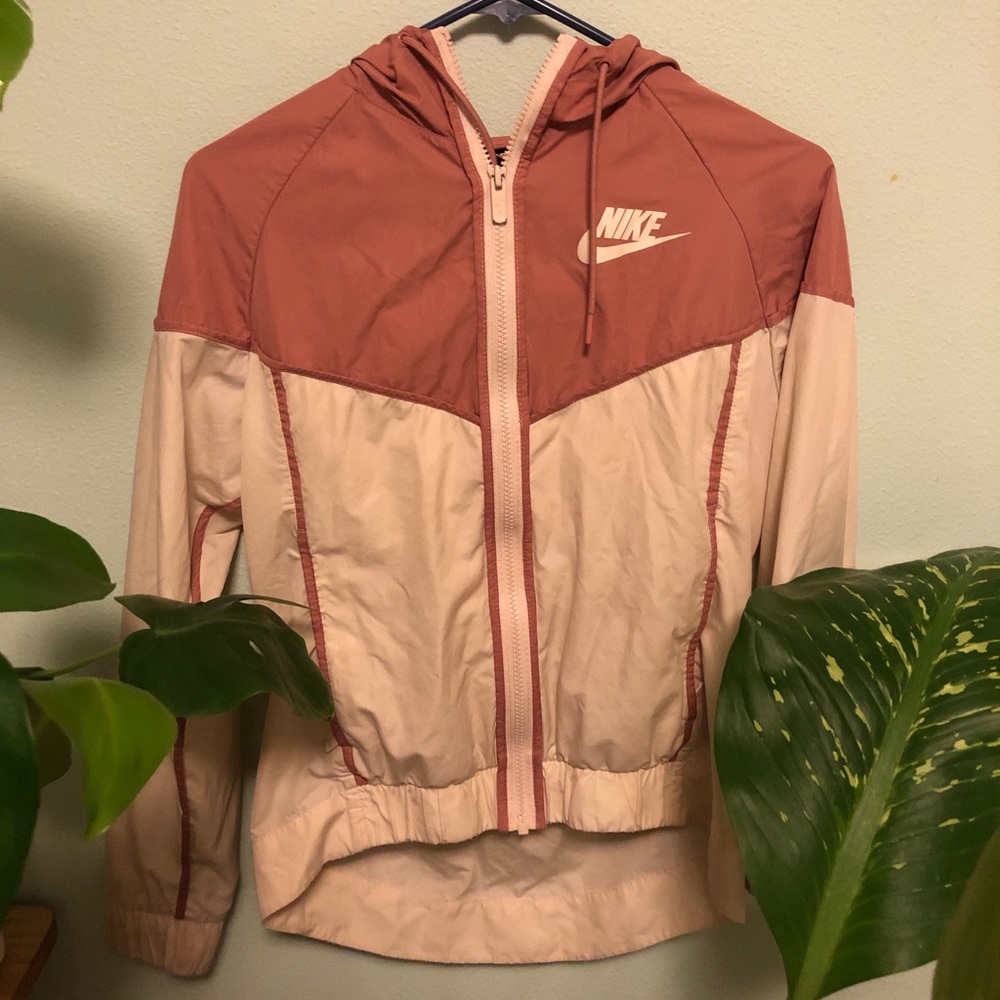 Nike wind breaker